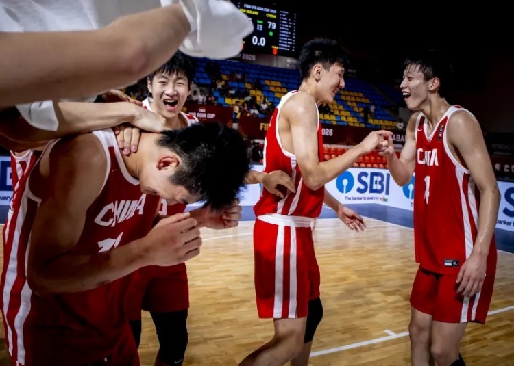 媒体人：这批中国U18男篮确实展现出了非常不错的气质和技术